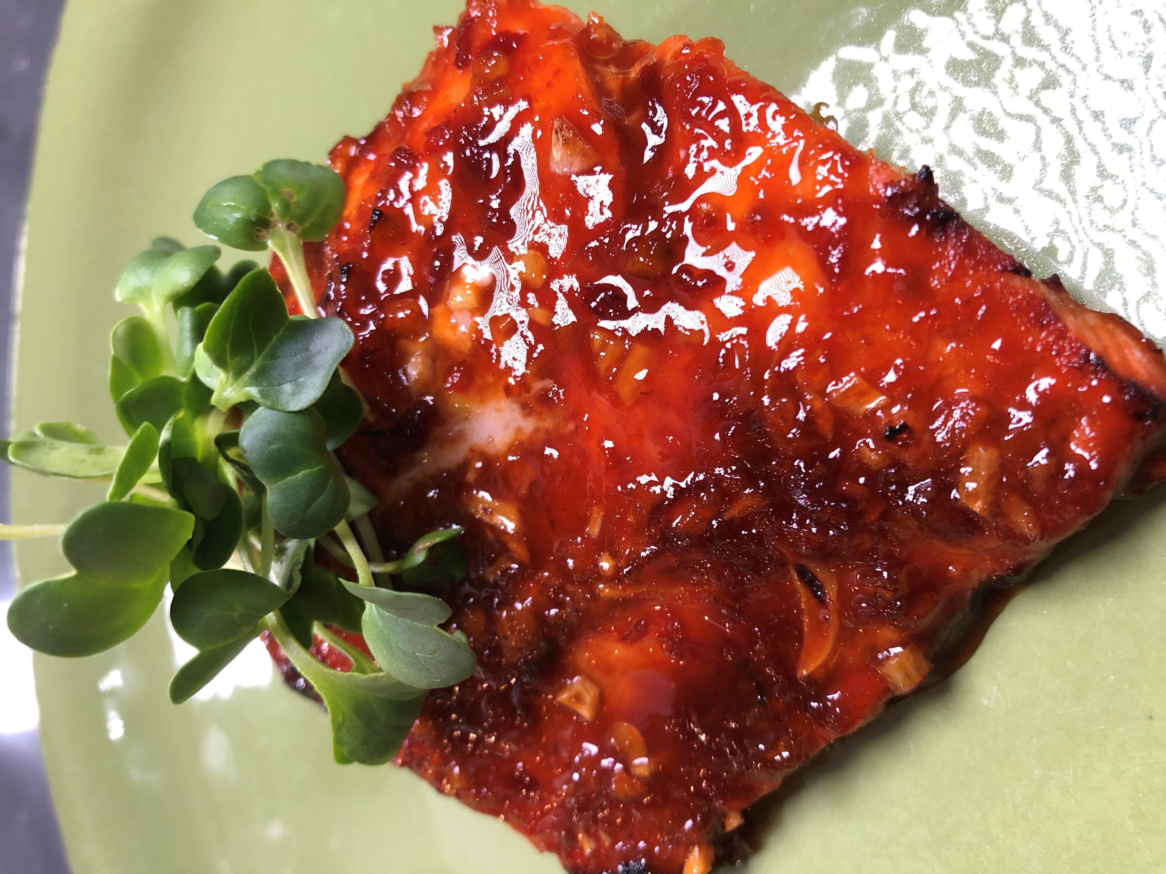 Garlic Sriracha Foil Baked Salmon